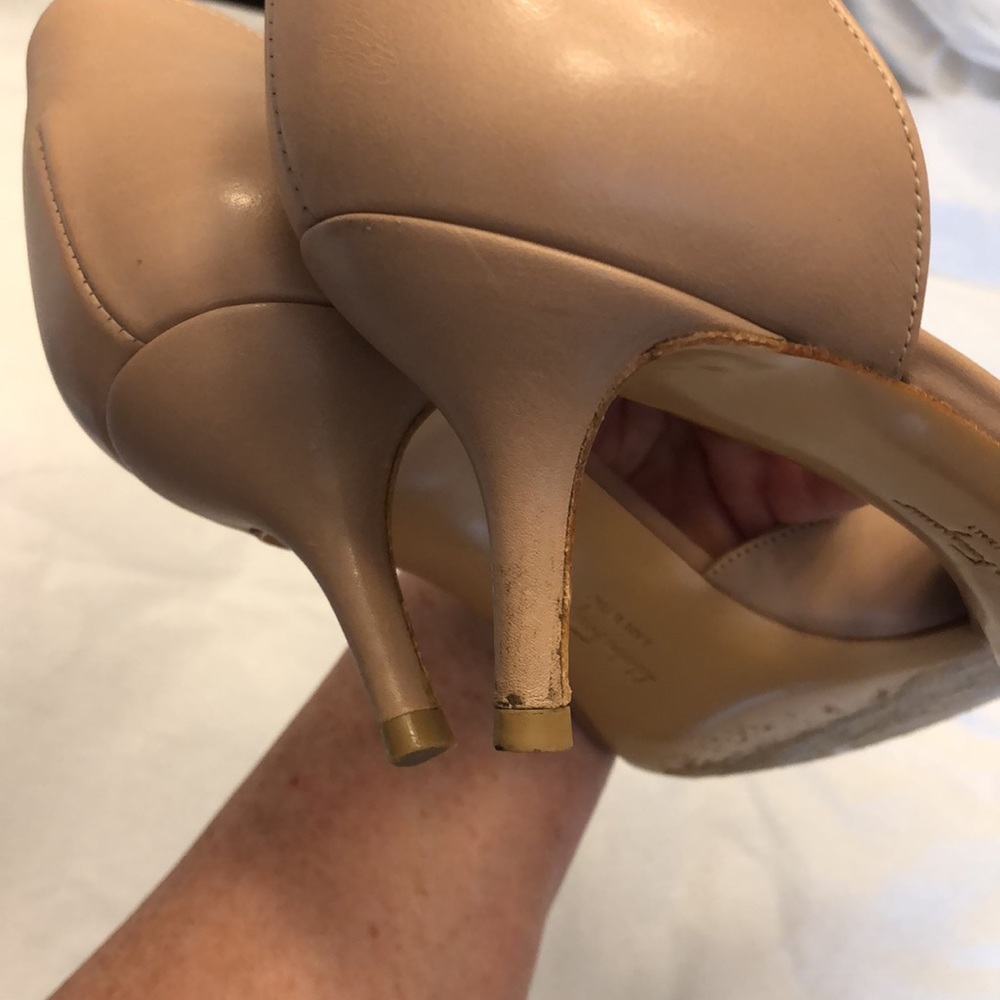 🎉Host Pick🎉 Salvatore Ferragamo Rietta d’Orsay Bow Pumps, Size 9. - Picture 16 of 16